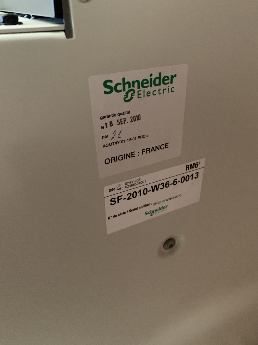 2x Schneider RM6 MS-schakelaar IIQI - bj 2010 - nieuw