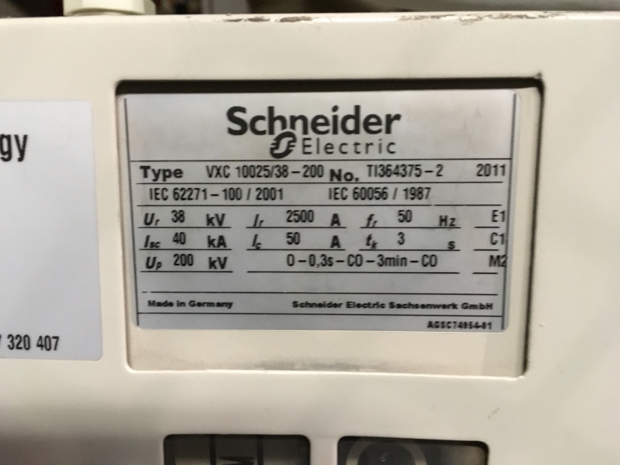2x Schneider VXC 10025/38-200 38 kV 2500A Vacuum Circuit Breaker
